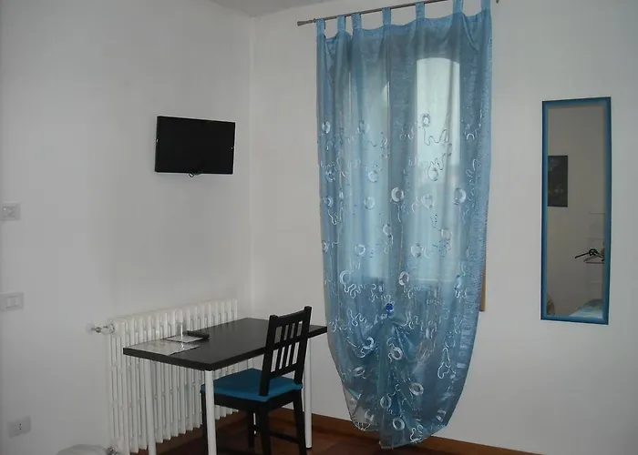 Alojamento de Acomodação e Pequeno-almoço Luca E Paola *